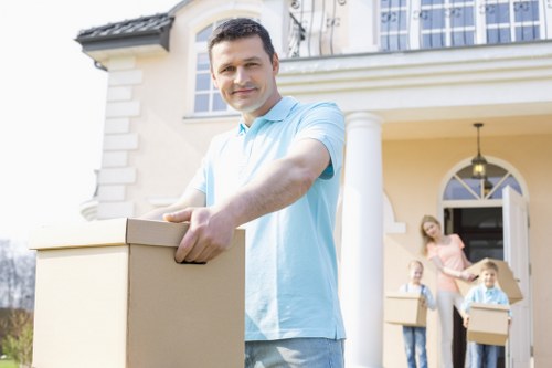 Man with a van service helping with a Canary Wharf apartment move