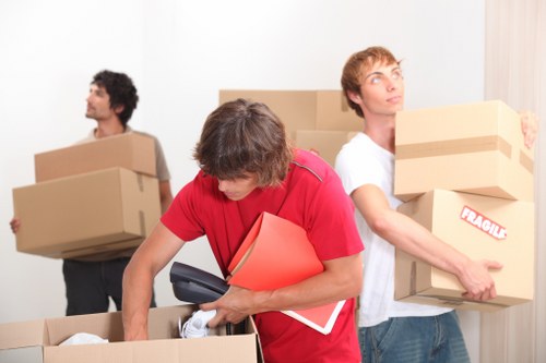 Furniture transport and loading support in Canary Wharf